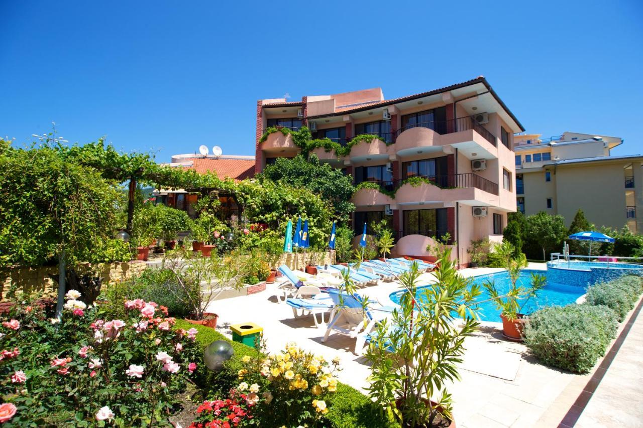 Family Hotel Rainbow Свети Влас Екстериор снимка