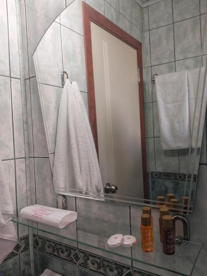 Family Hotel Rainbow Свети Влас Екстериор снимка